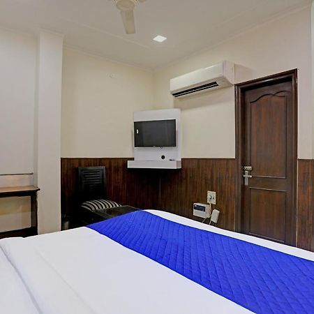 Hotel Grand Tushar - Ghaziabad Railway Station Exterior photo