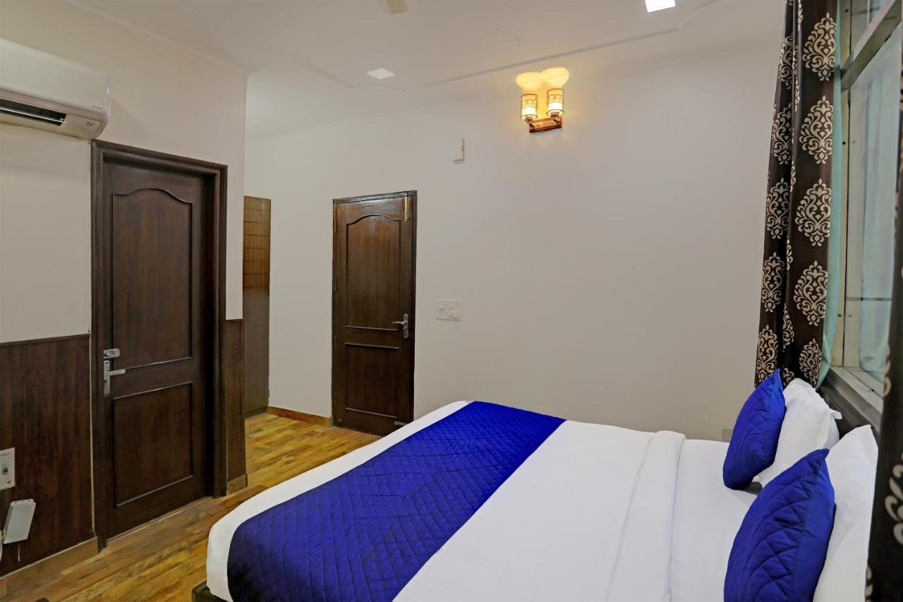 Hotel Grand Tushar - Ghaziabad Railway Station Exterior photo