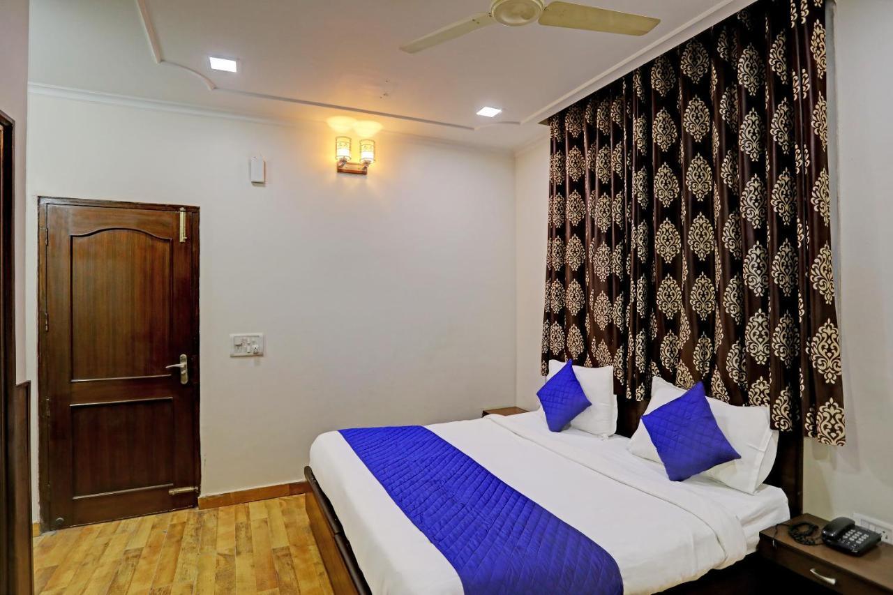 Hotel Grand Tushar - Ghaziabad Railway Station Exterior photo